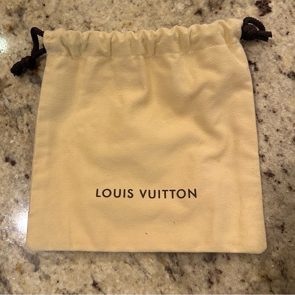 NWOT Louis Vuitton Gold Buckle Belt with Logo - Picture 10 of 10
